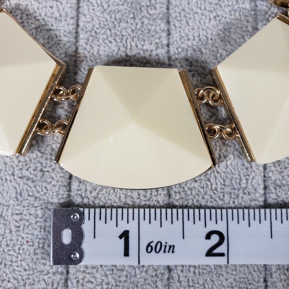 ** FINAL PRICE ** Geometric Ivory faux stone/bead multi link necklace - Picture 7 of 7